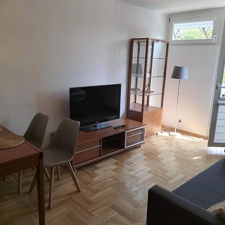 Golden Apartments/City Center/Grzyb 9 Варшава Екстериор снимка